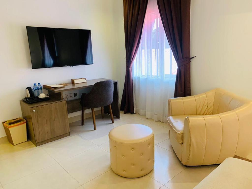 Swiss Pearl Continental Suite Wupa Exterior foto